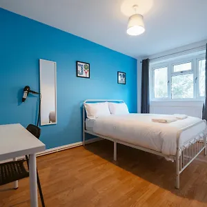 deptford-bridge-double-rooms.brighton-hotels-england.com/
