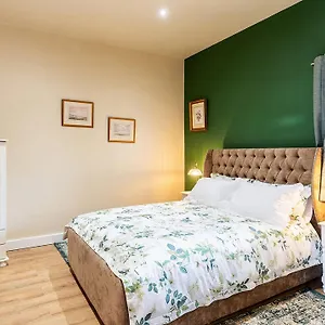 beech-tree-lakes-lodges.hotelsin-nottingham.com/
