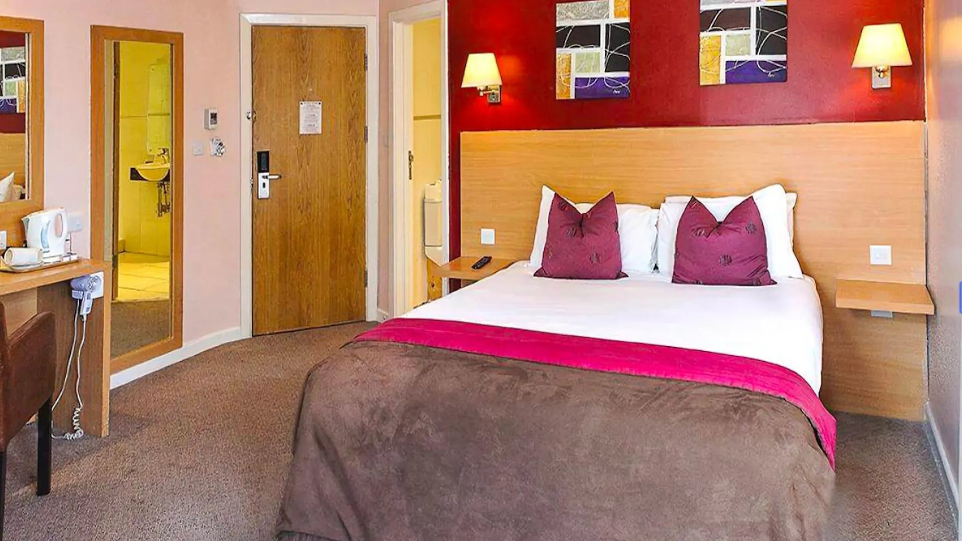 The Luton Hotel