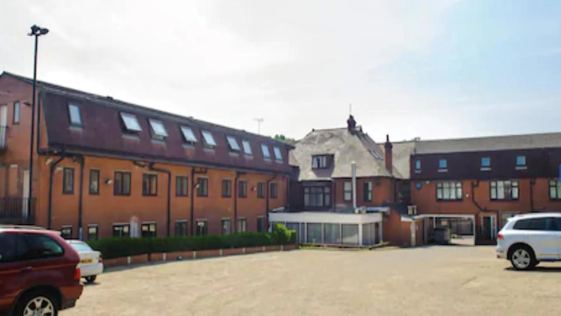 The Luton Hotel