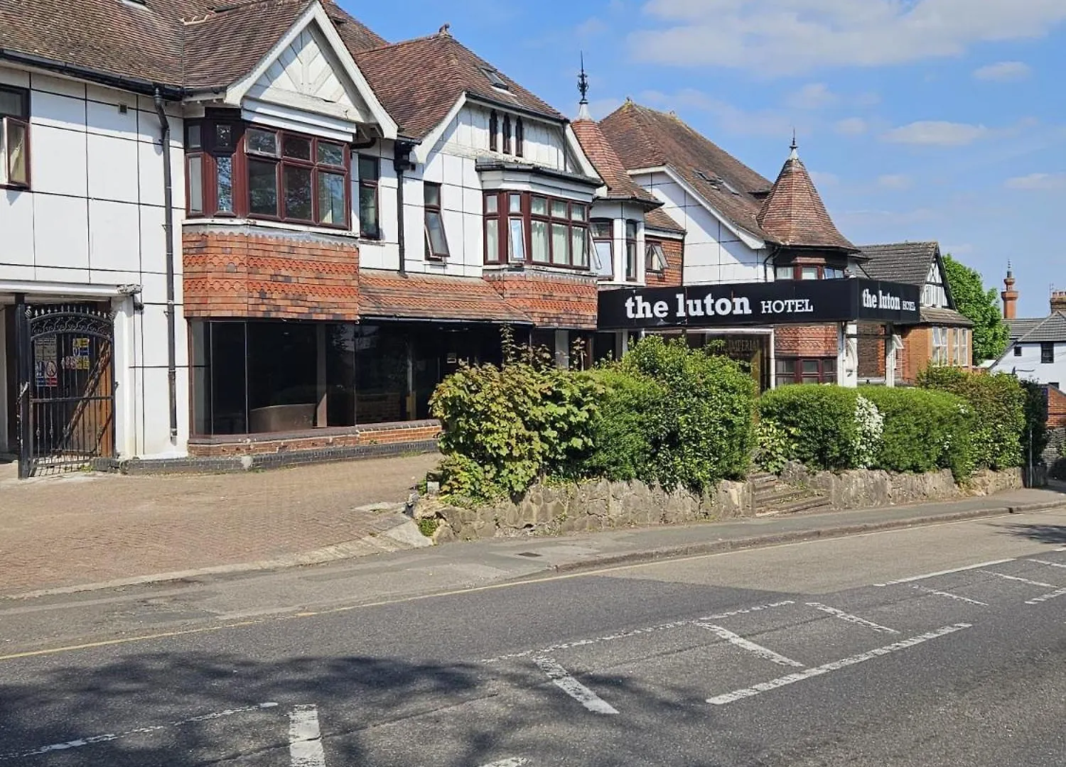 The Luton Hotel